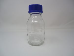 Frasco reactivo con tapa azul