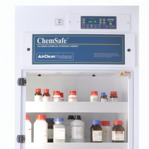 Armario de almacenamiento de productos químicos filtrados ChemSafe™
